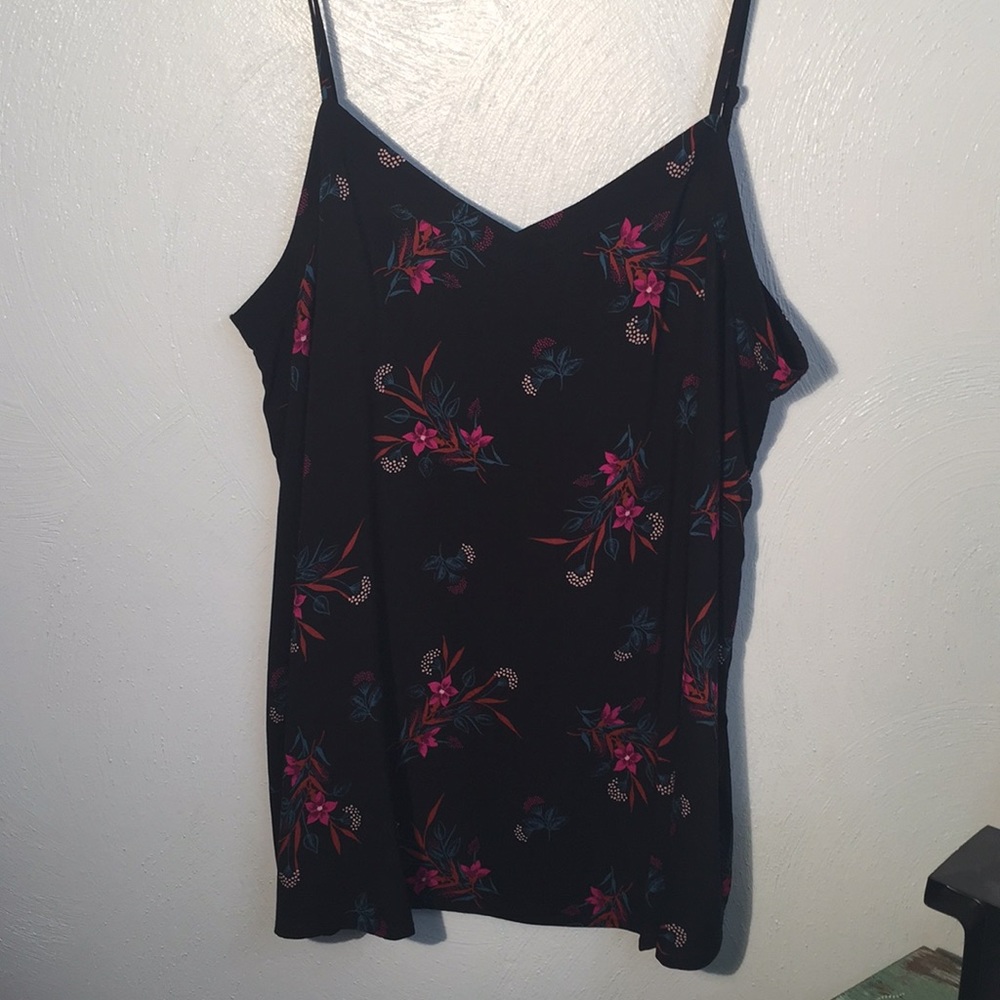 Floral tank